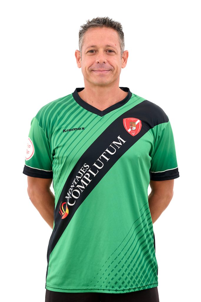 Víctor Viala Madueño