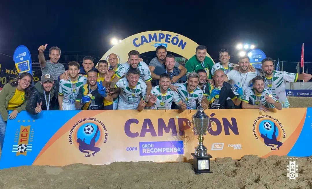 Victoria_Andrés are the Campeonato de Fútbol Playa 2023 champions