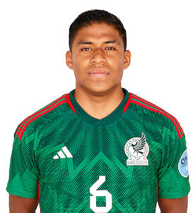CÉSAR CRUZ