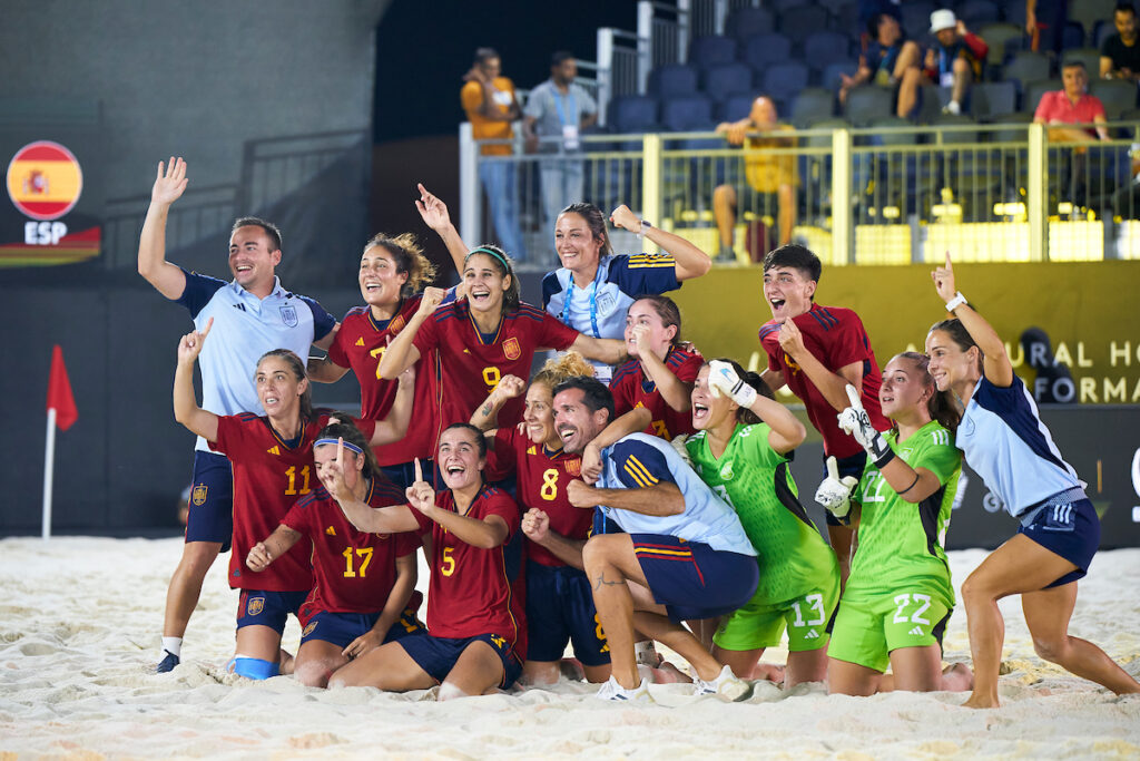 Club Nacional – Beach Soccer Worldwide